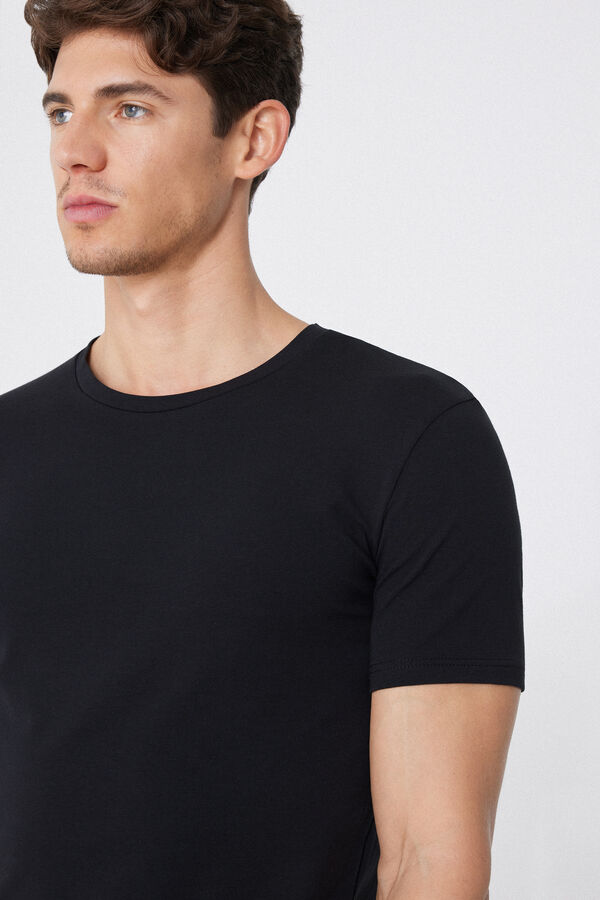 T-Shirt aus elastischer Bio-Baumwolle  