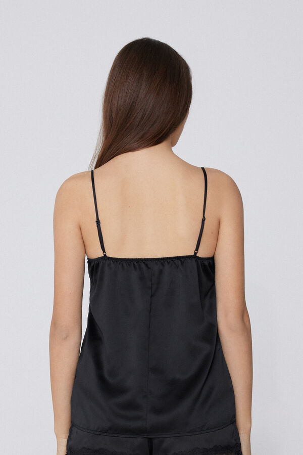 T&iacute;lko s &Uacute;zk&yacute;mi Ram&iacute;nky ze Sat&eacute;nu a Krajky  