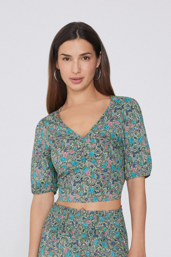 Short Sleeve Viscose Crop Top with Gathering  