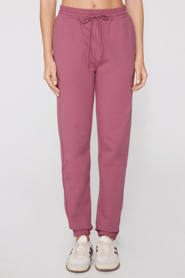 Jogger Bev&aacute;gott Zsebbel &eacute;s &Ouml;sszeh&uacute;z&oacute; Zsin&oacute;rral  