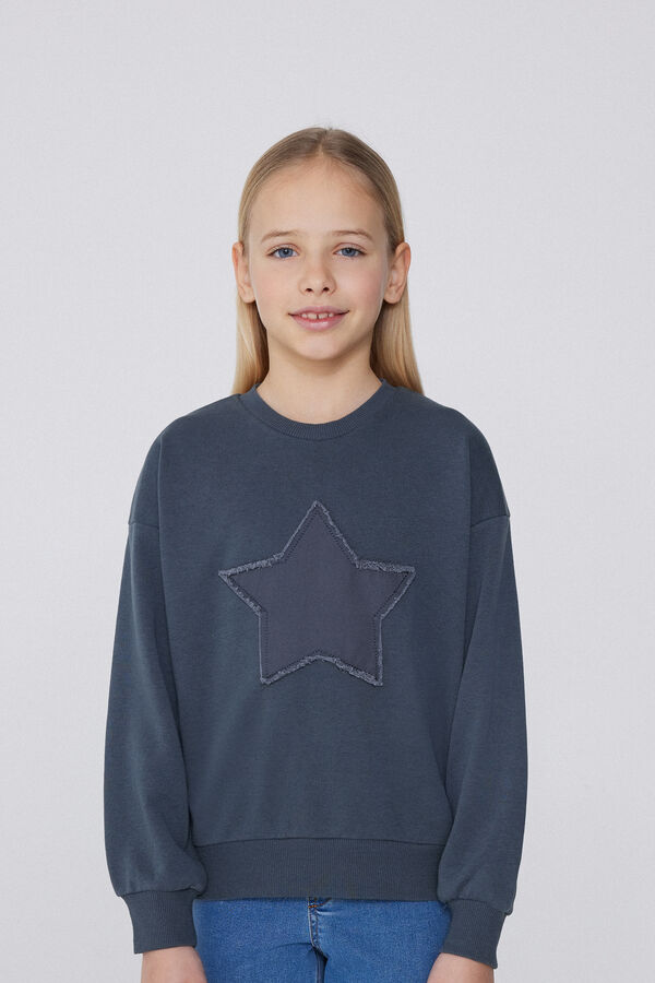 Girls&rsquo; Round Neck Sweatshirt with Patch  