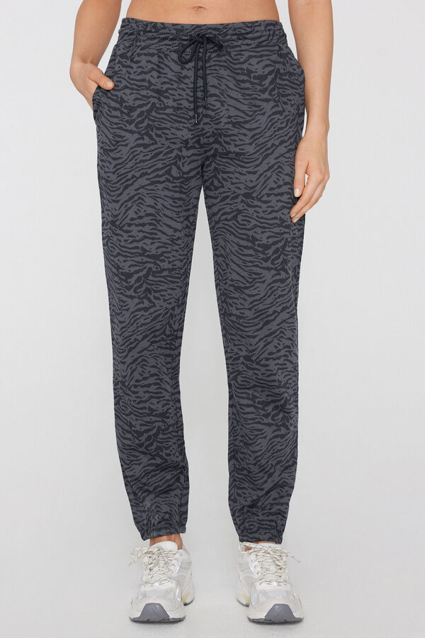 Jogger Bev&aacute;gott Zsebbel  