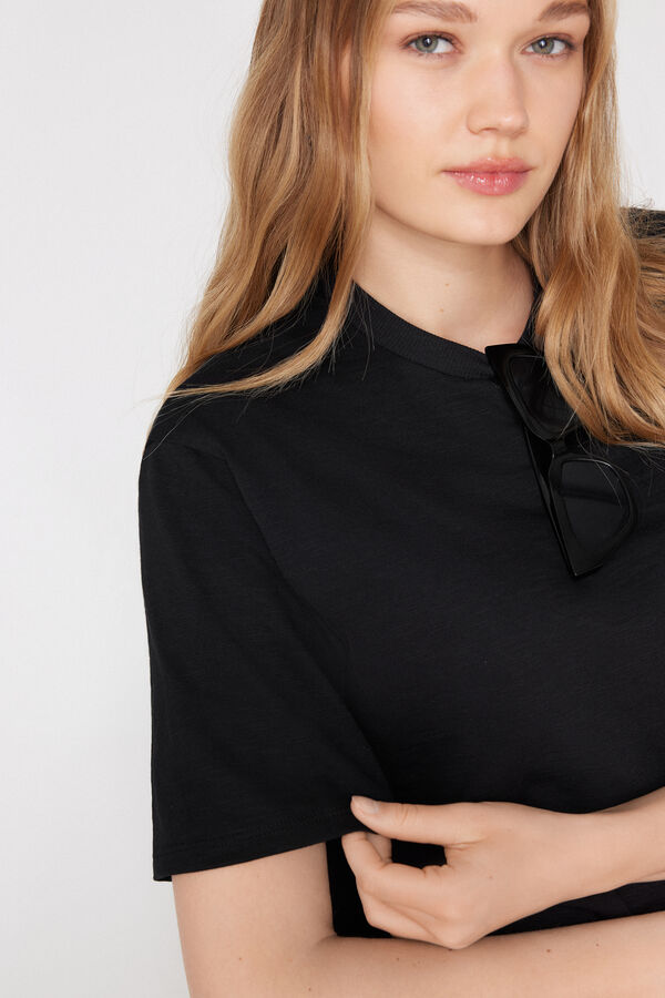 100% Slub Cotton Round Neck T-shirt  