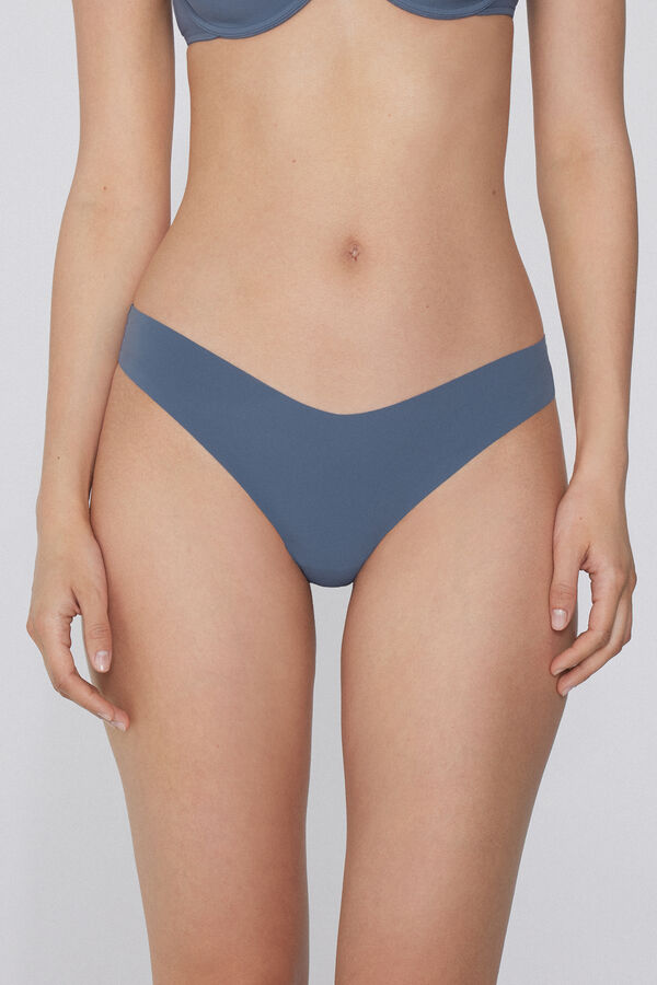 Wysoko Wycięte Brazyliany z Mikrofibry o Surowym Wykończeniu  