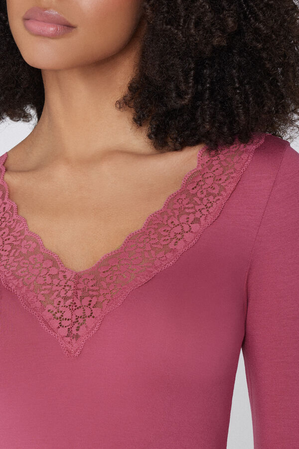 Long Sleeve V-Neck Top in Viscose and Lace  