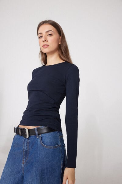 Organic Stretch Cotton Top with Long Sleeves and a Round Neck