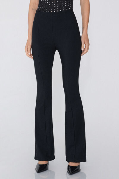 Flare-Cut Stretch Fabric Capri Pants