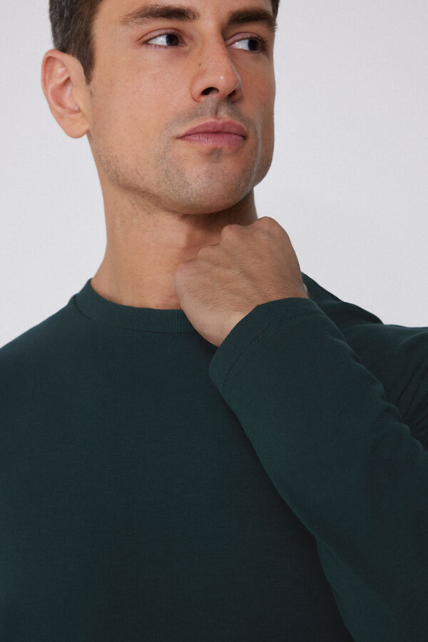 Long-Sleeved Plush Viscose Top  