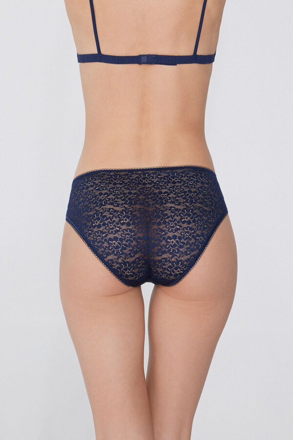 Hagyom&aacute;nyos Fazon&uacute; Csipke Bugyi  