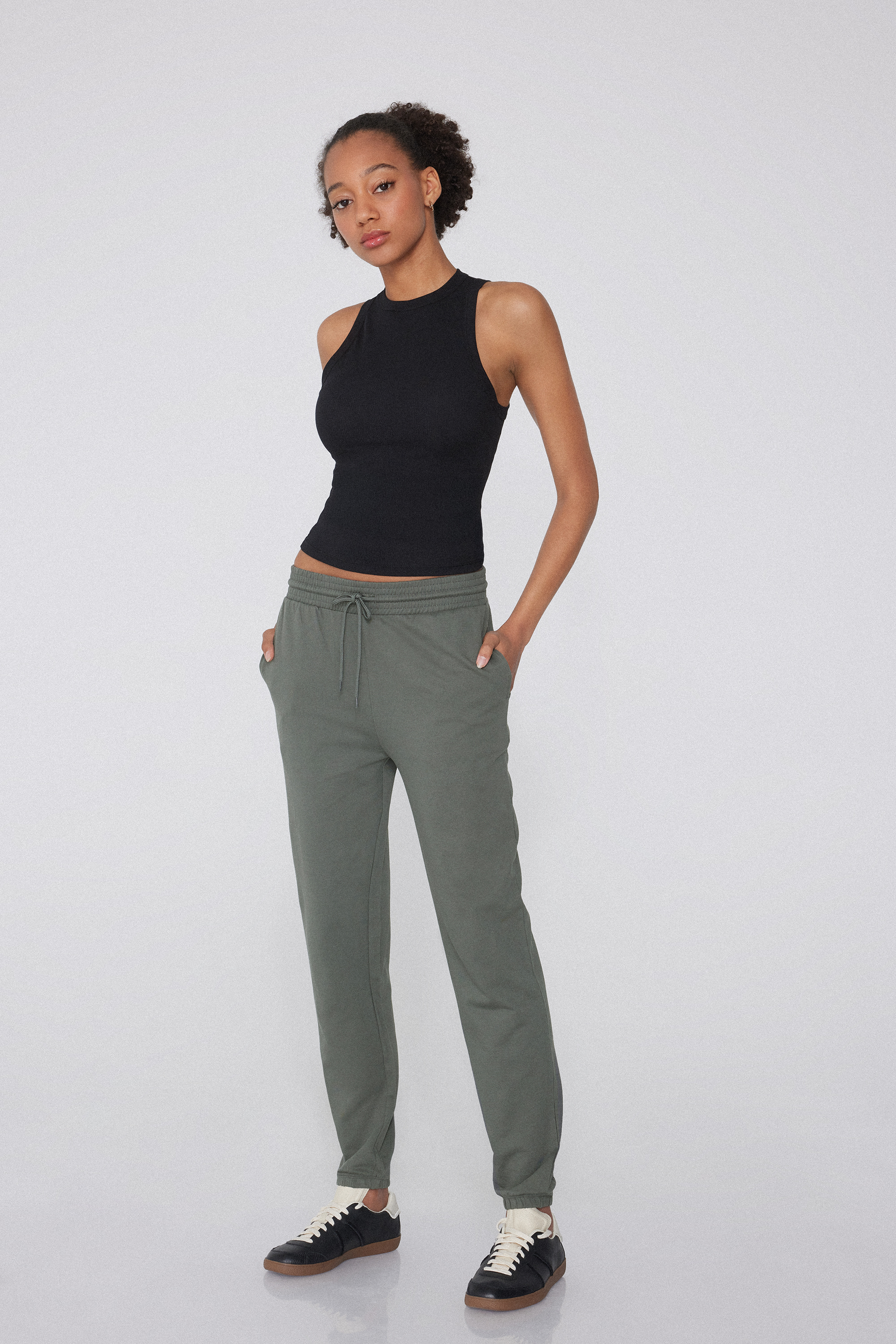 Jogginghose mit Paspeltaschen und Tunnelzug