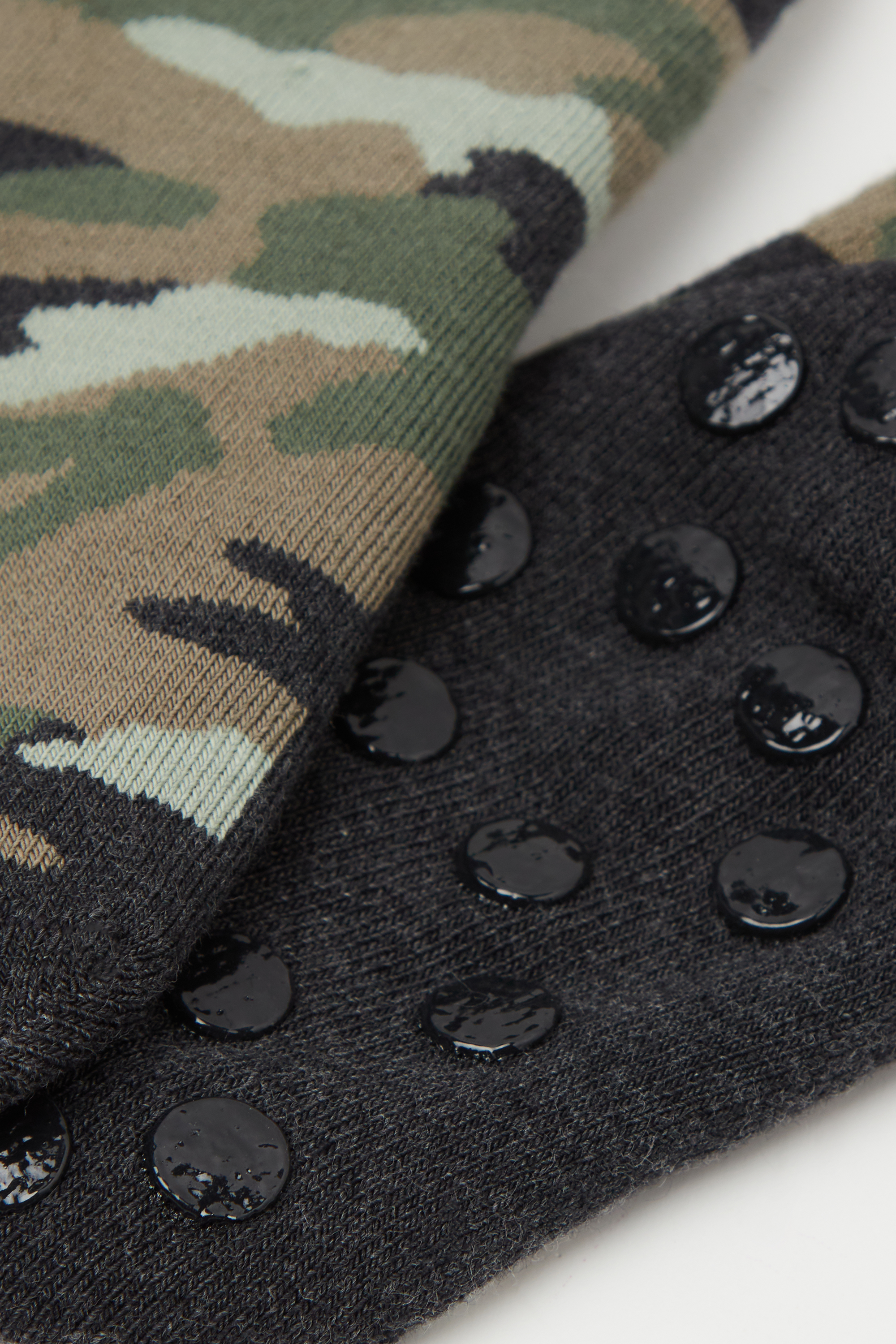 Boys' Short Non-Slip Patterned Socks