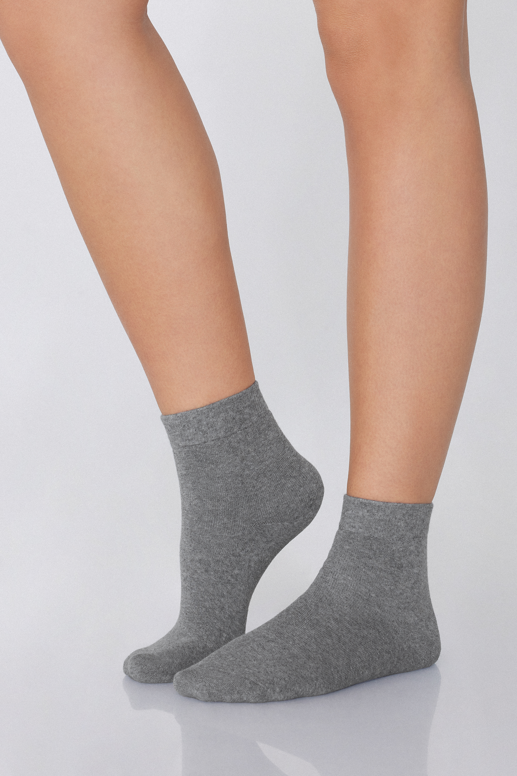 3 Pairs of Women&rsquo;s Thermal Cotton Crew Socks