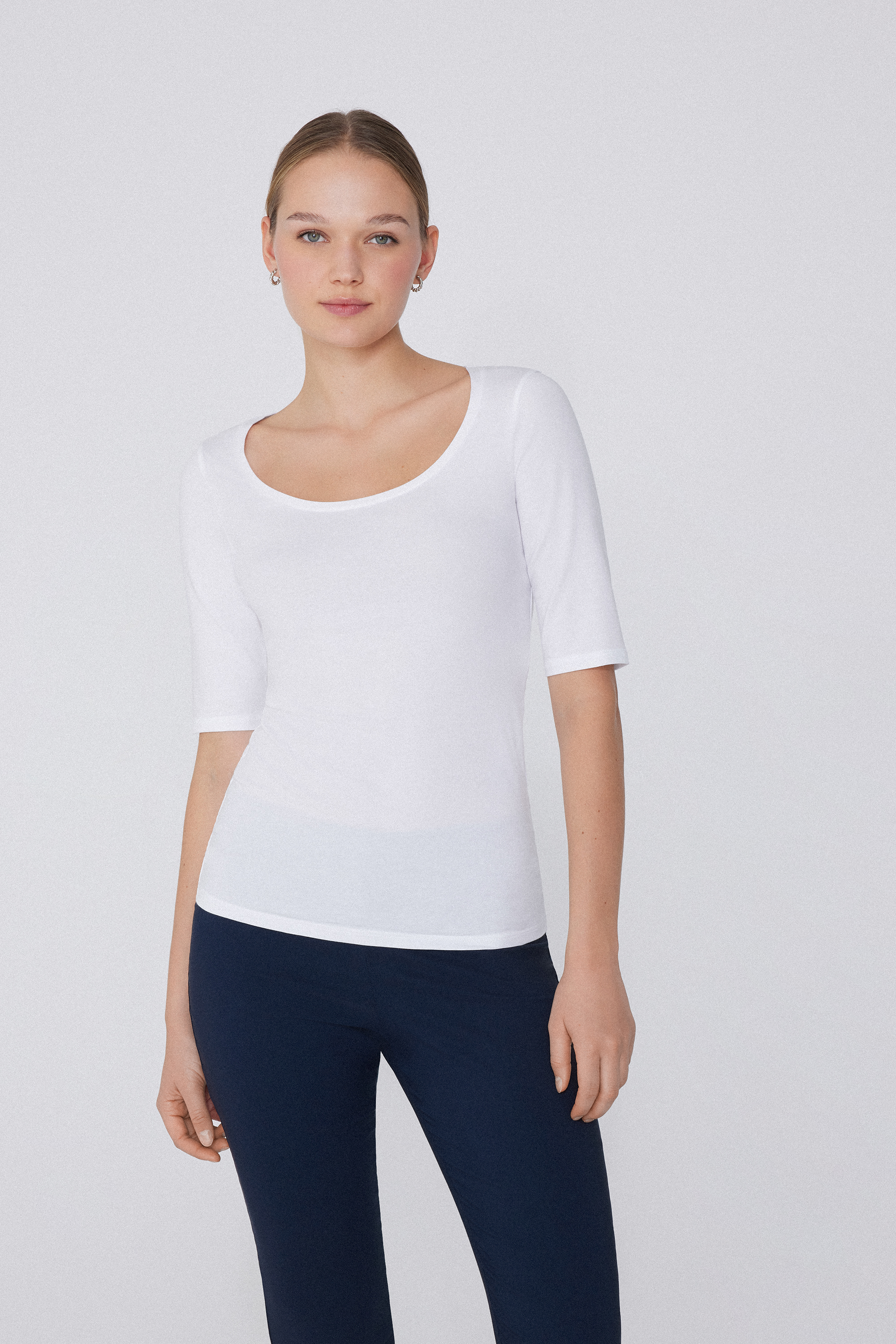 Short-Sleeved Organic Cotton Scoop-Neck Top