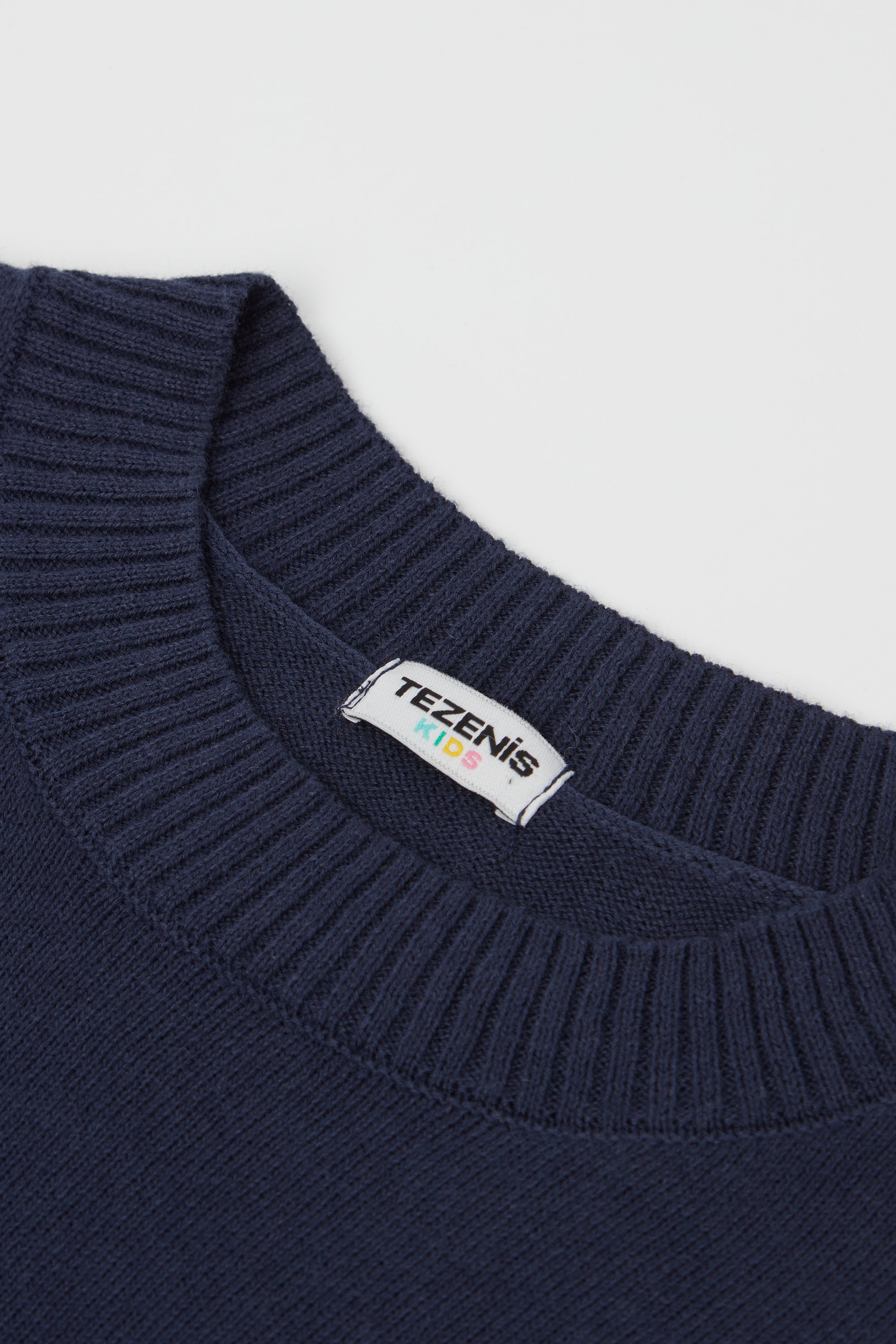 Girls&rsquo; Fully Fashioned Cotton Sweater with Round Neck and Long Sleeves