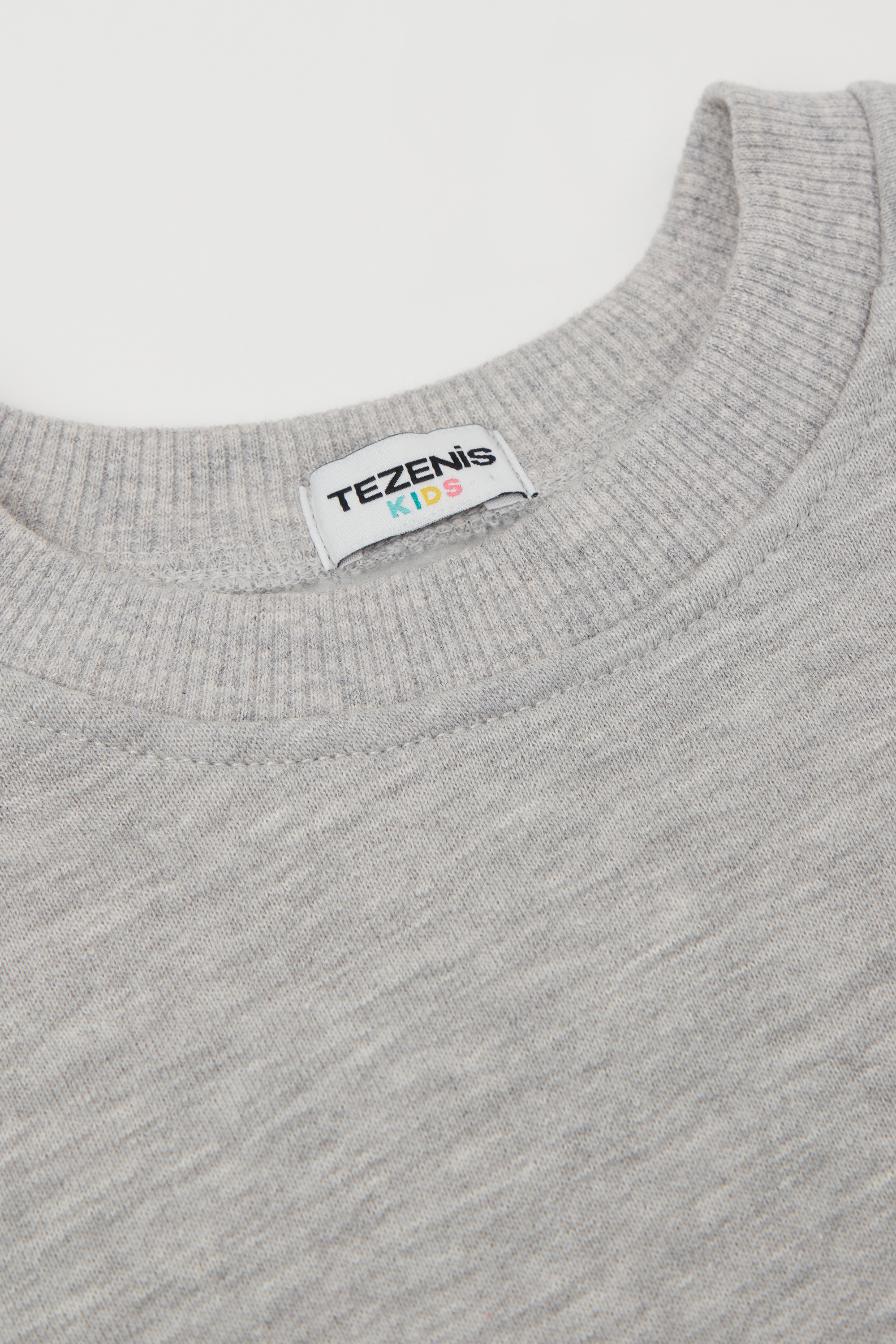 Tepl&aacute; Chlapeck&aacute; Mikina s Kulat&yacute;m V&yacute;střihem a Potiskem