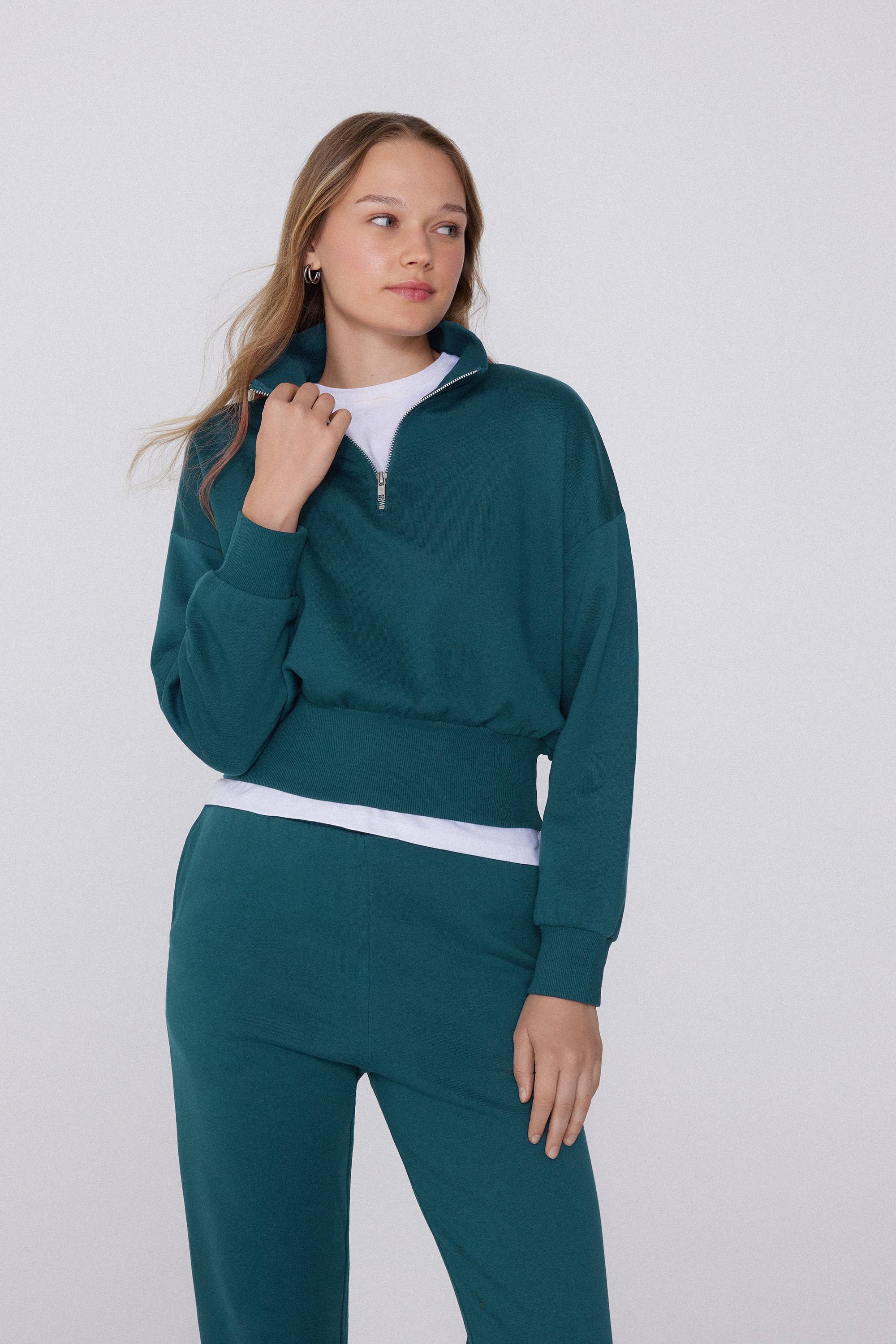 Cropped Zip-Up Sweatshirt