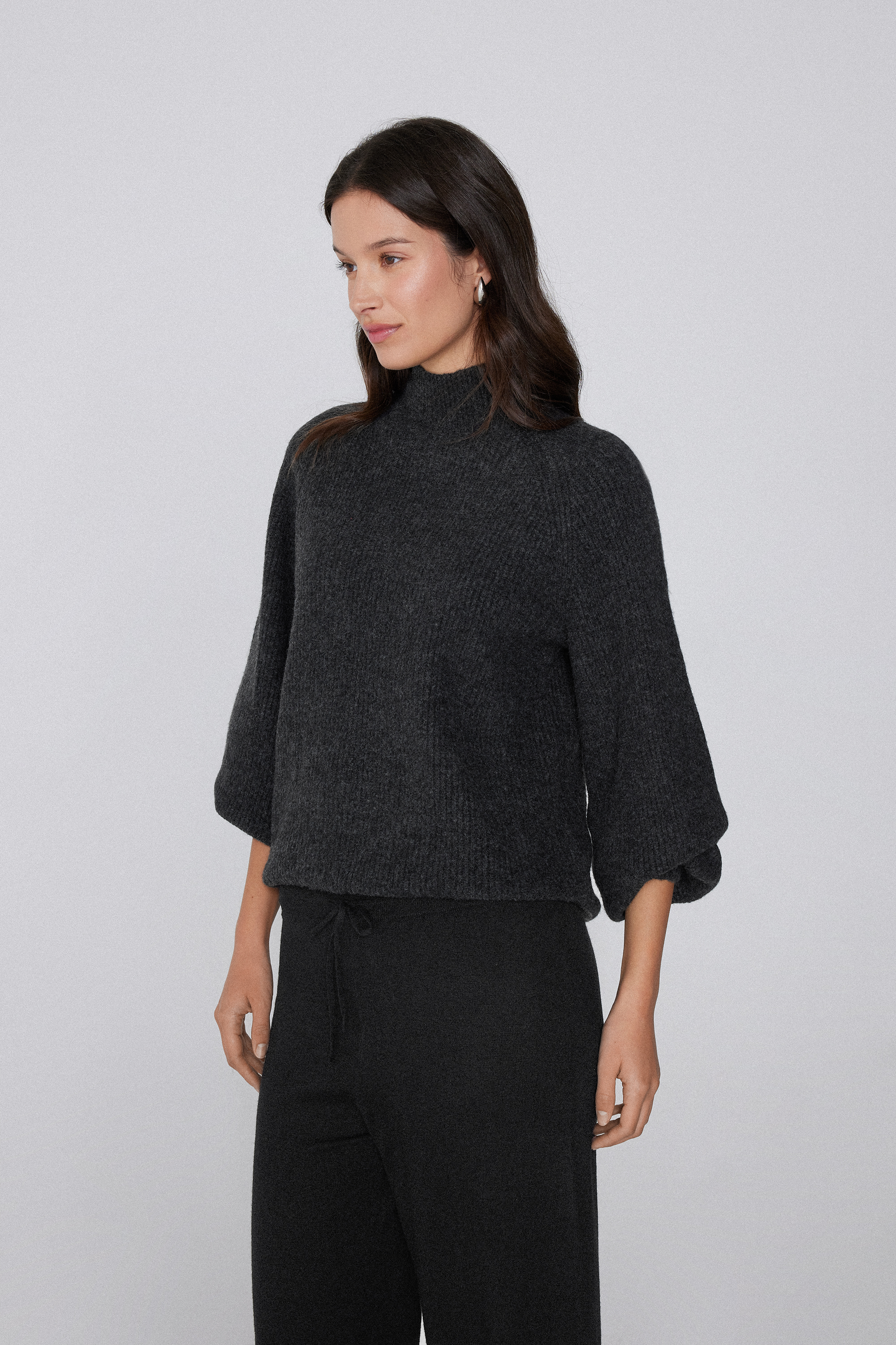 Long-Sleeved Ribbed Wide Round Neck Sweater