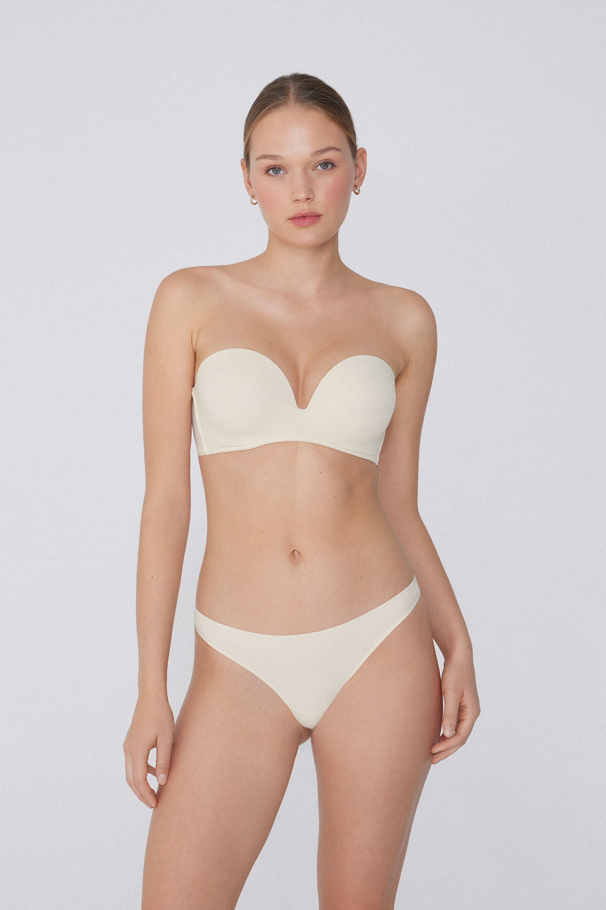 Recycled Microfiber Low-Neck Padded Bandeau Bra