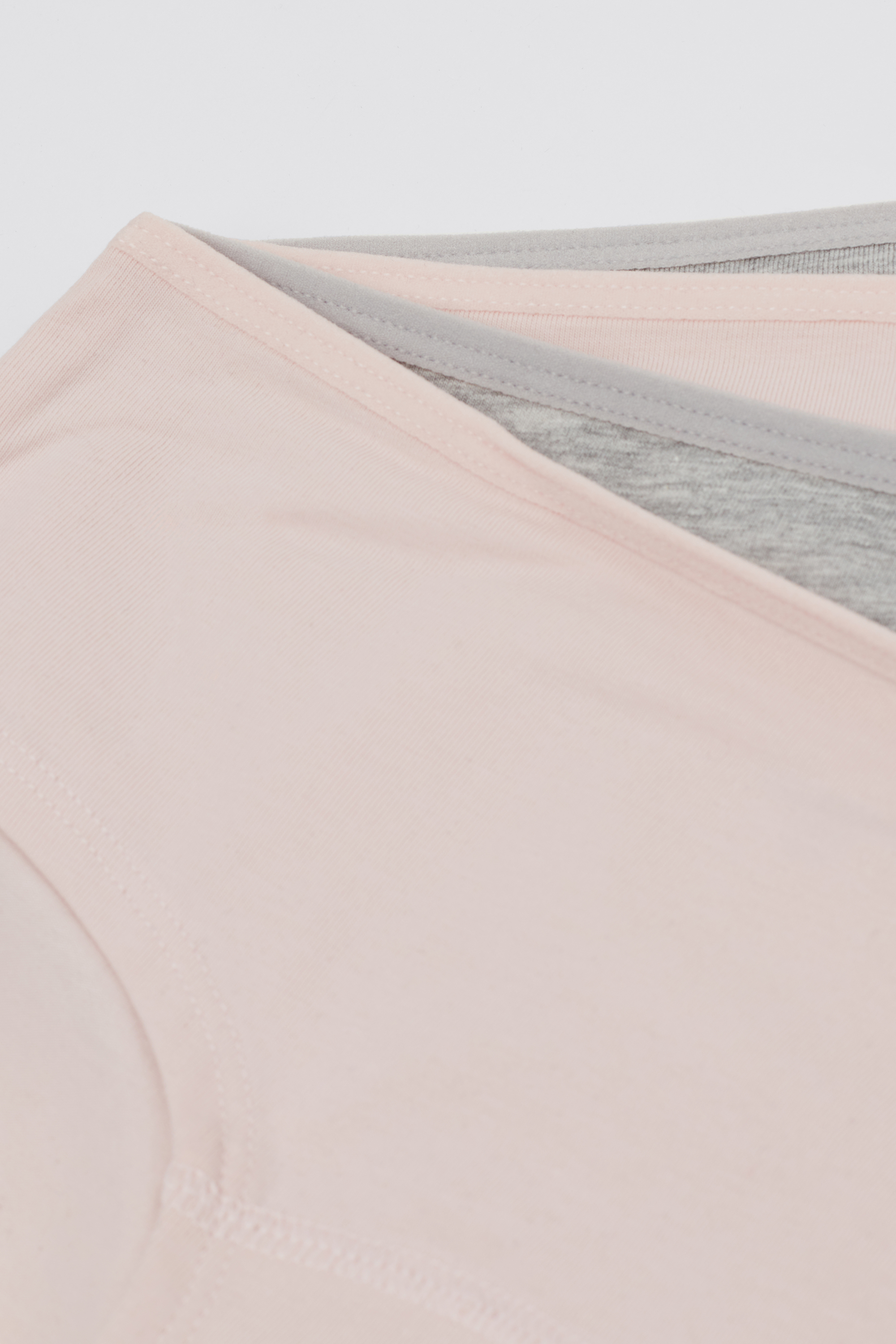 4 Pairs of Girls&rsquo; Basic Cotton Shorts