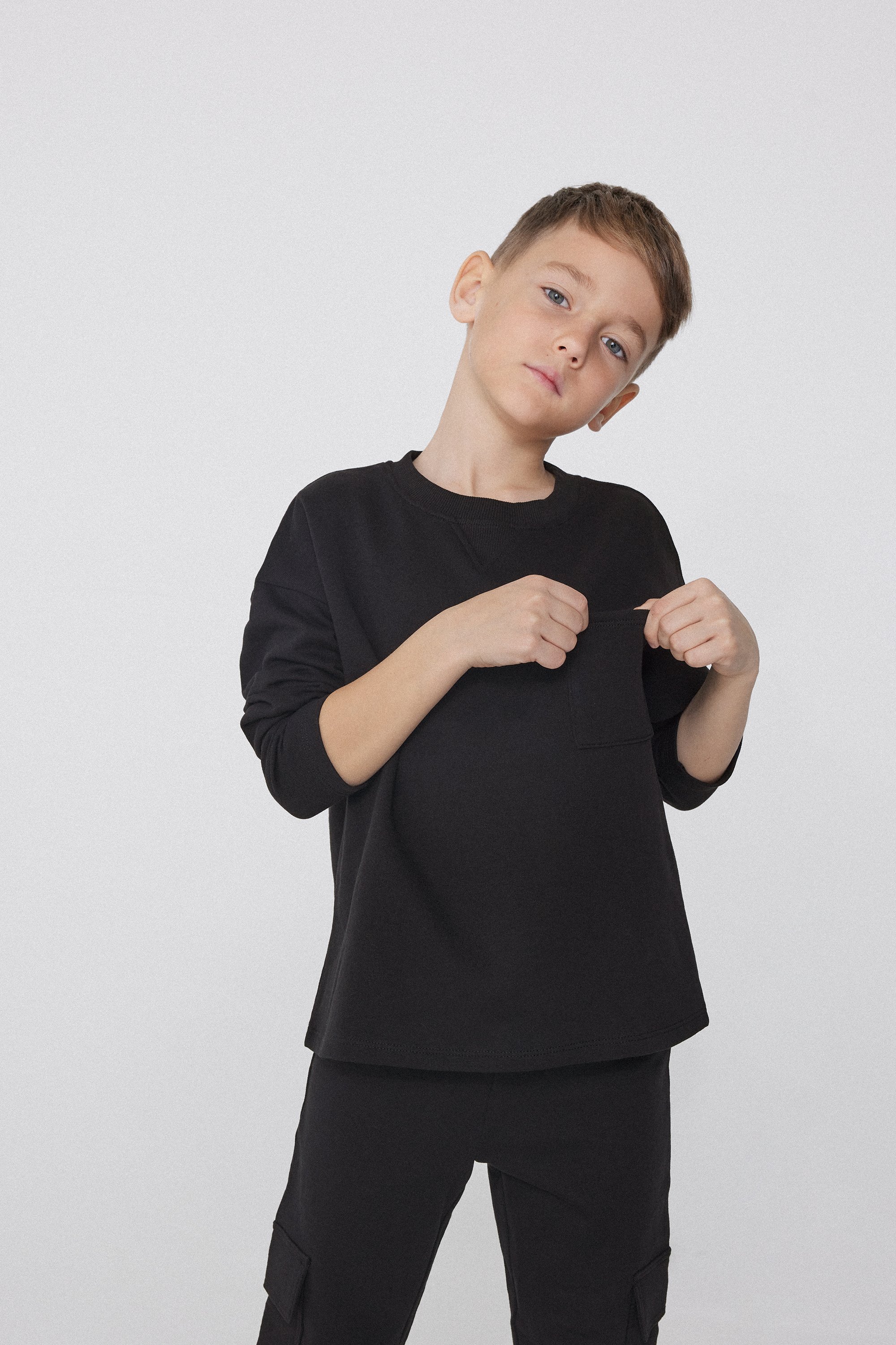 Boys&rsquo; Round Neck Sweatshirt with Long Sleeves and Pocket