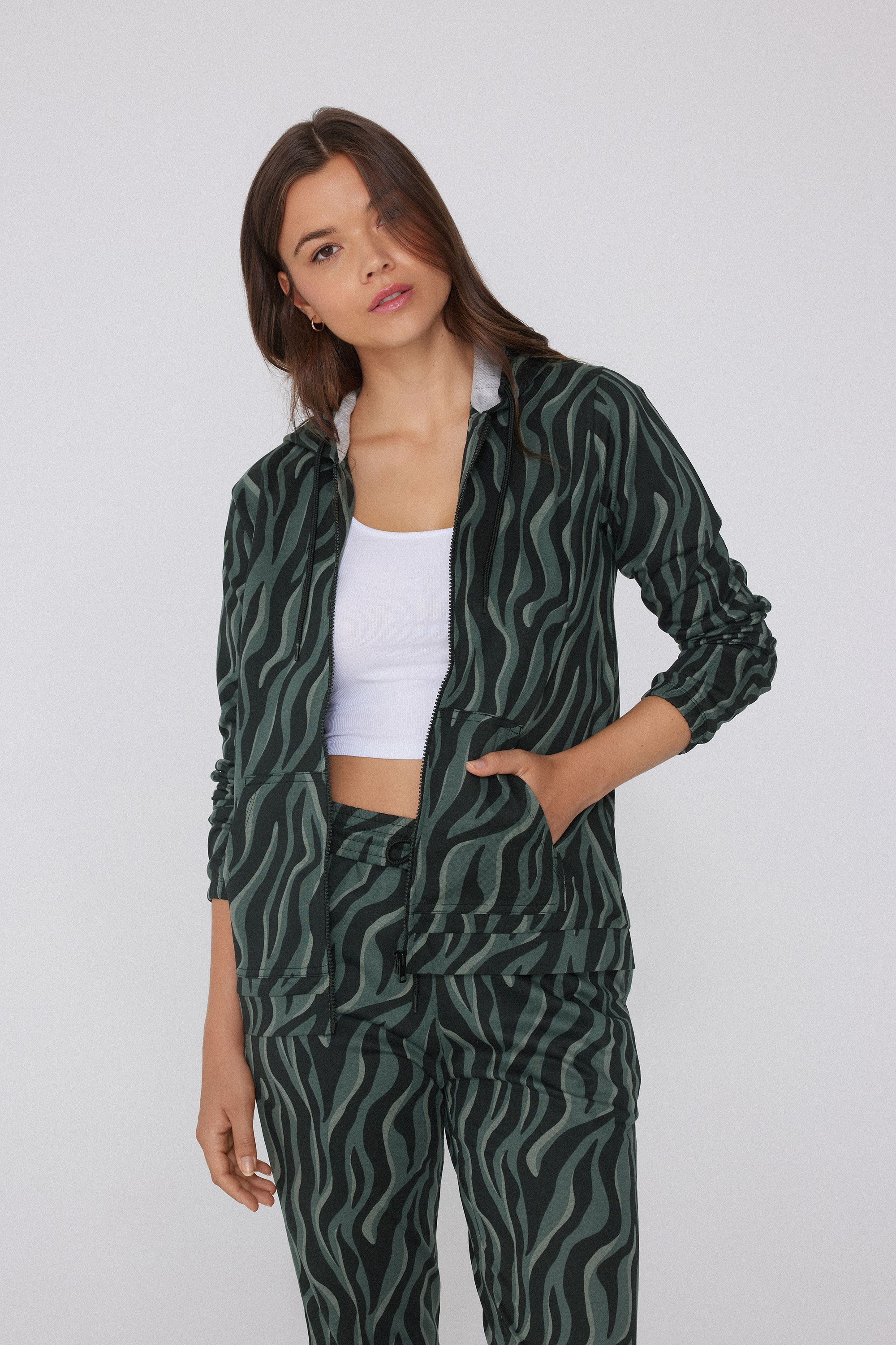 Hoodie Sweatshirt with Zipper and Drawstring