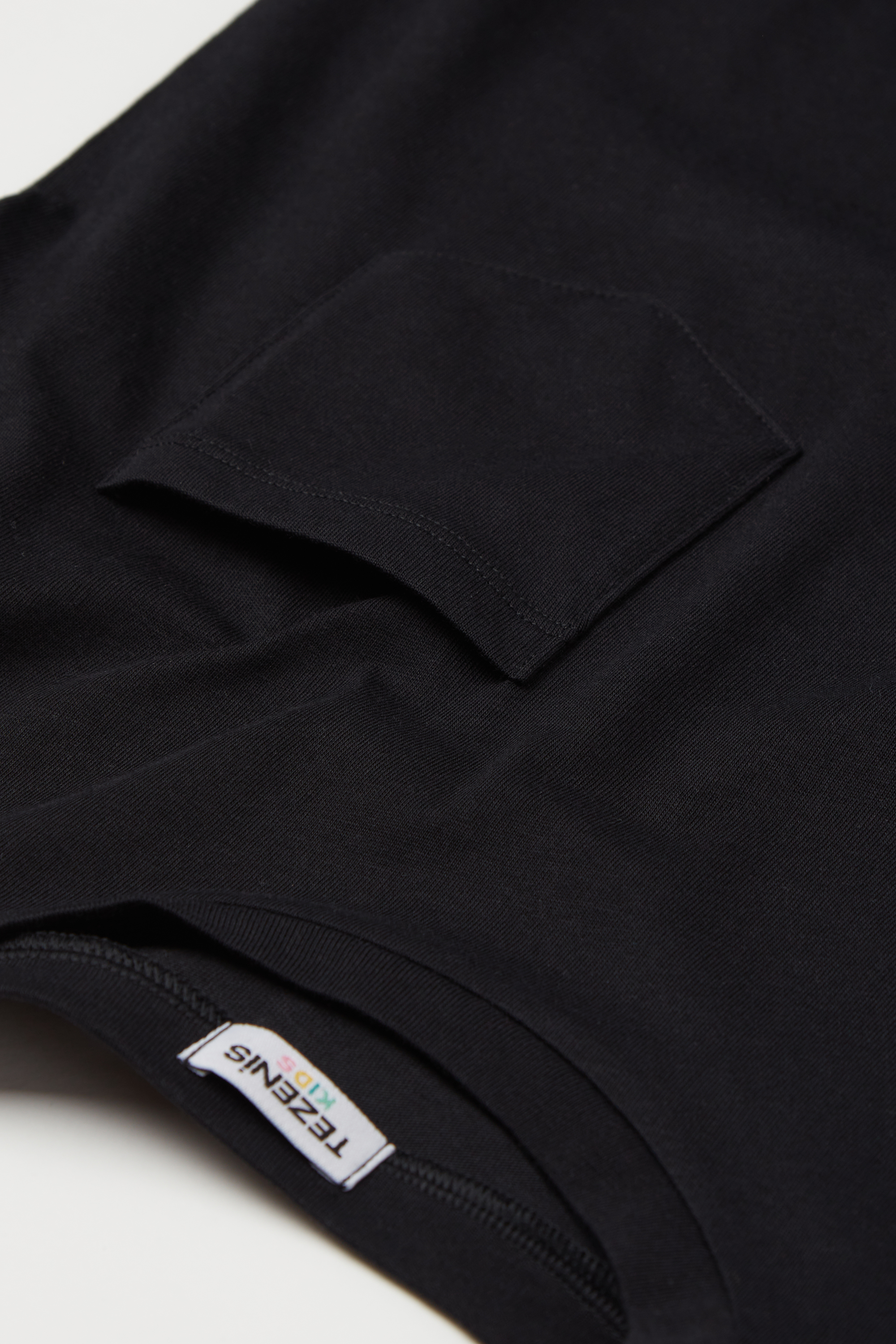 Boys&rsquo; Cotton Round Neck T-Shirt with Pocket