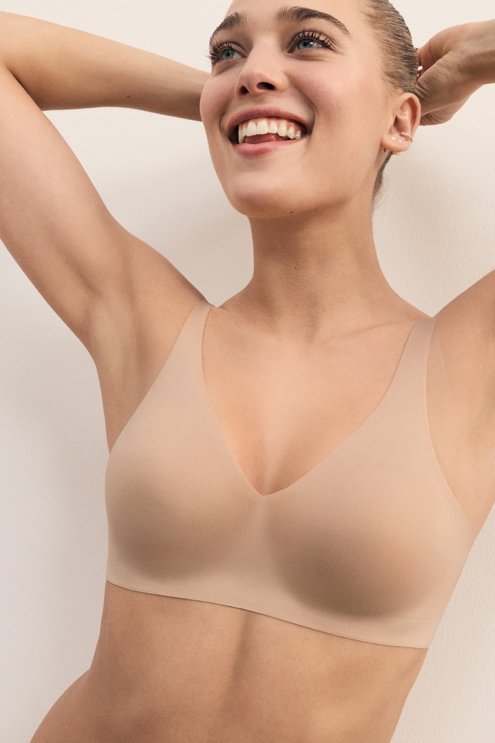 Sujetador Triangular Sin Costuras Natural Lifting