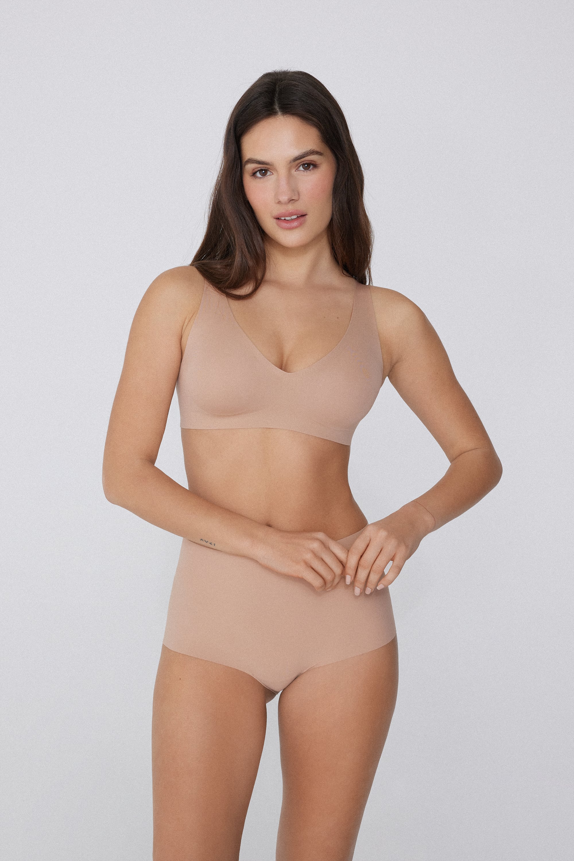 Triangel-BH in offenkantiger Verarbeitung Natural Lifting