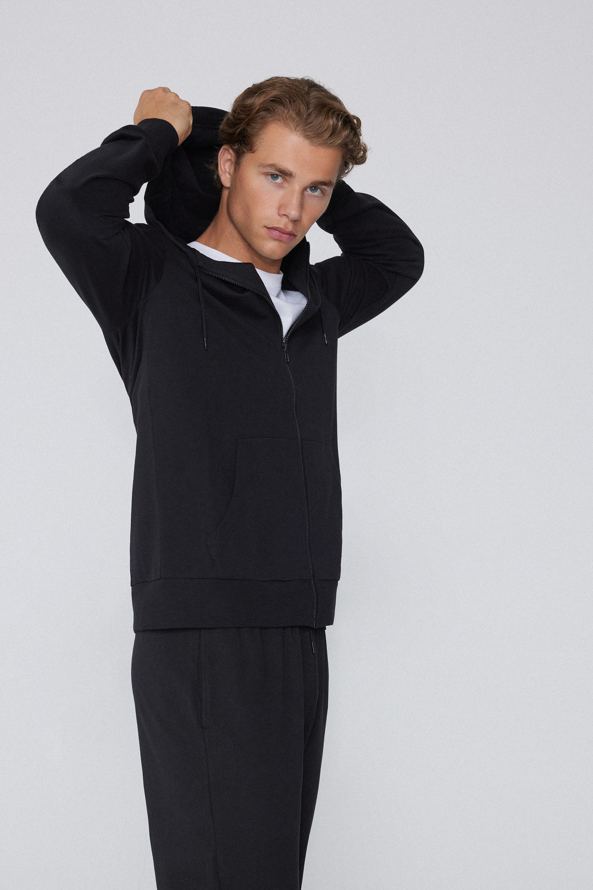 Long Sleeve Hooded Zip Sweatshirt