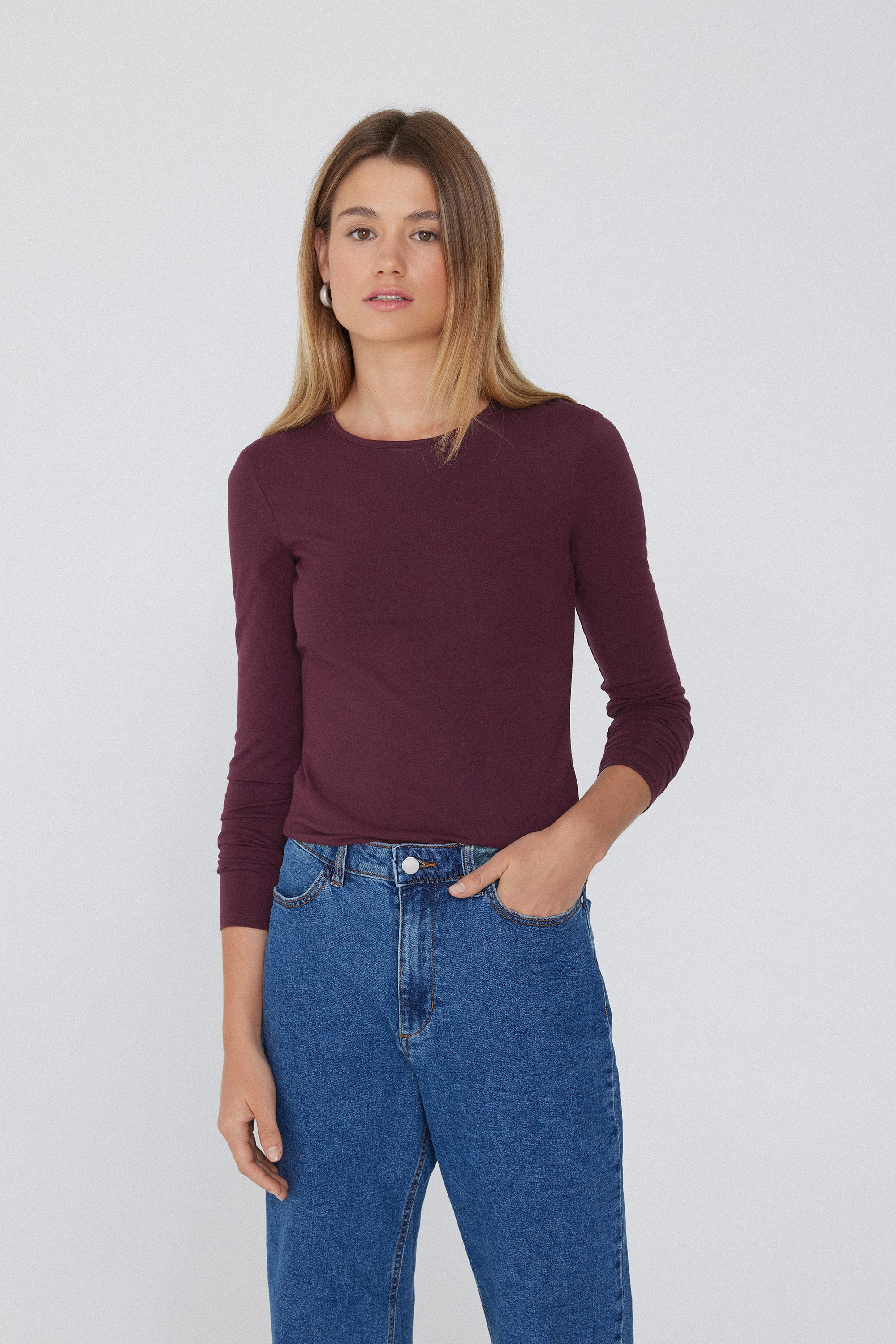 Cotton and Thermal Modal Rounded Neck Top