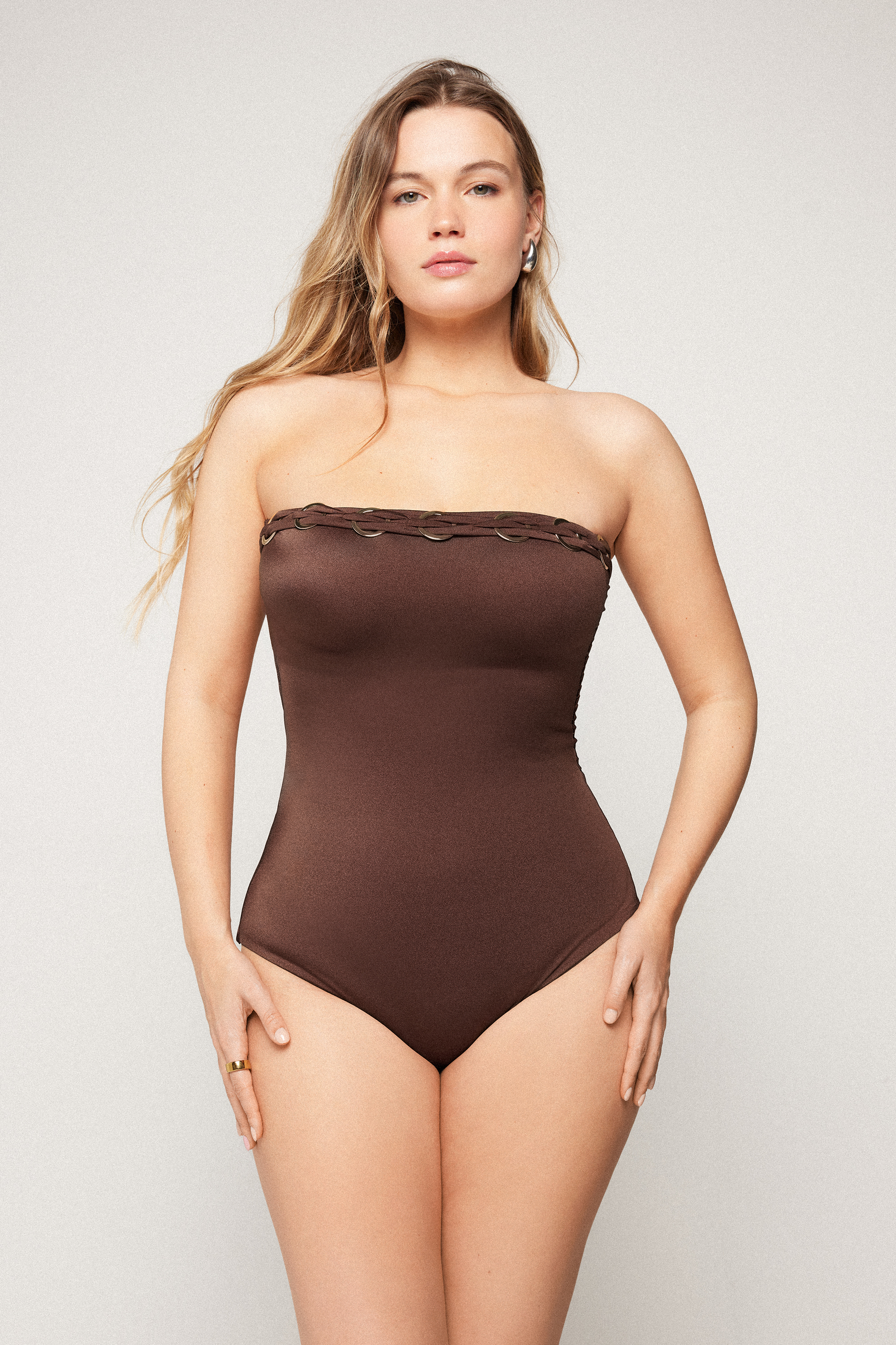 Cel&eacute; Plavky s Trojuholn&iacute;kovou Podprsenkou Royal Essence Brown
