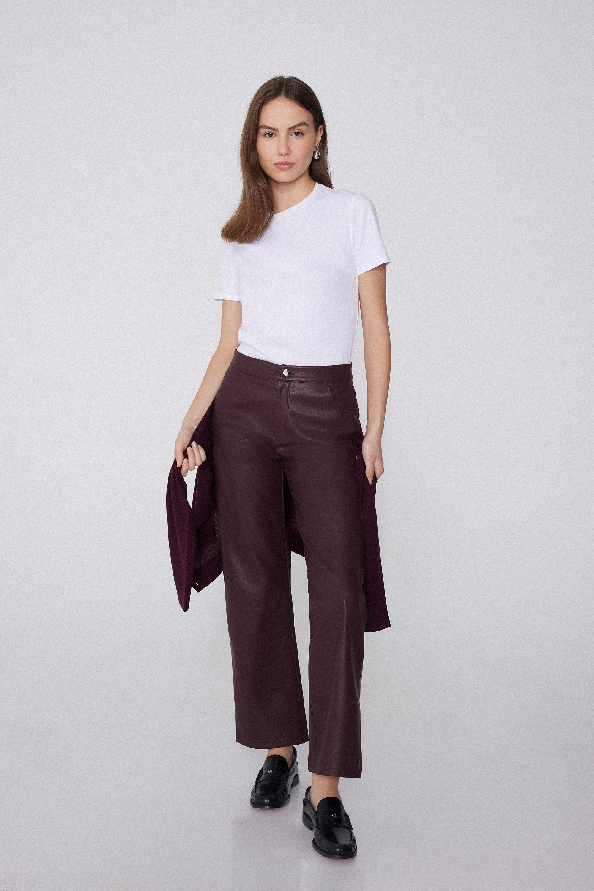 Długie Spodnie Typu Cygaretki z Efektem Sk&oacute;ry