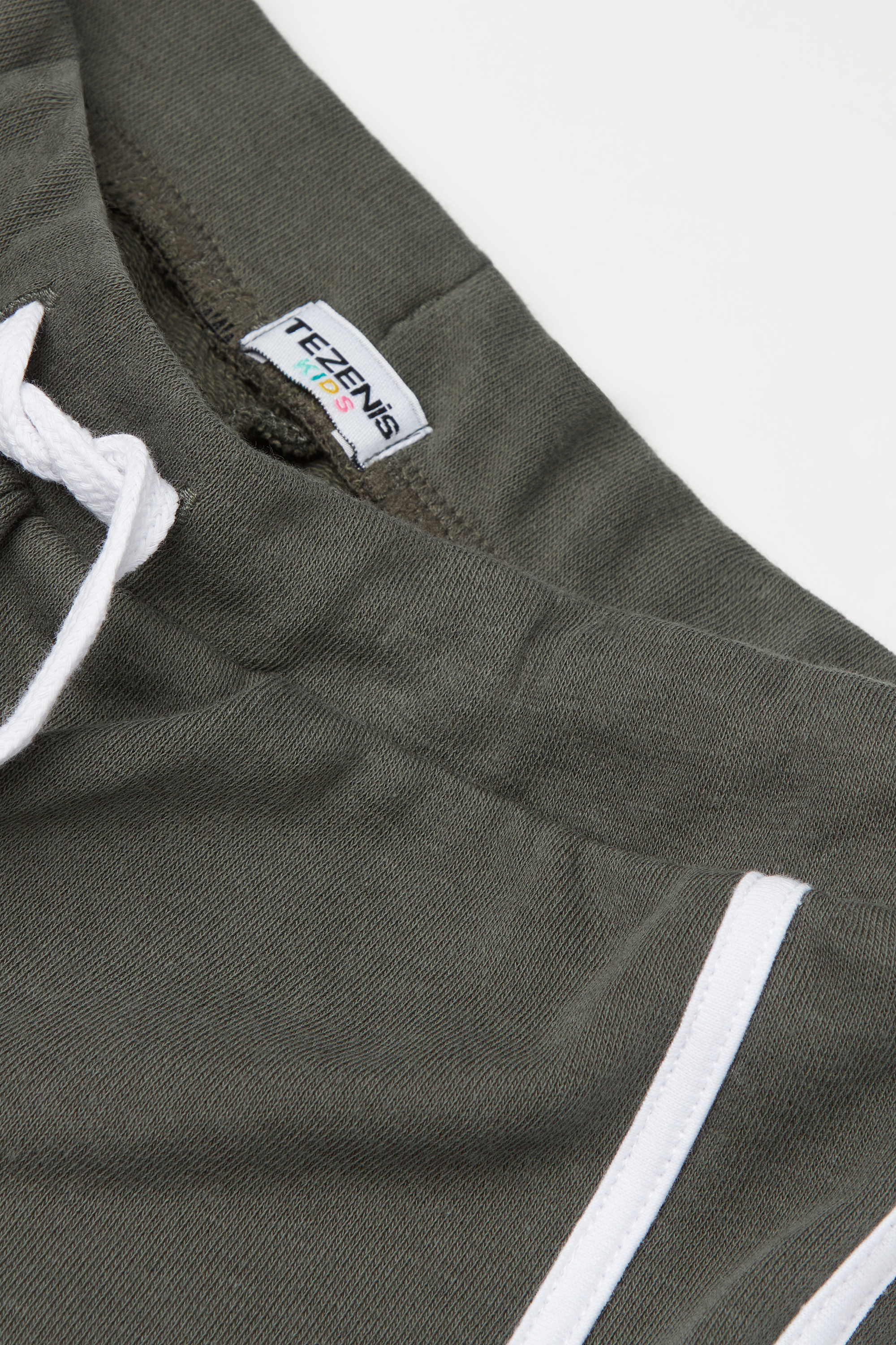 D&iacute;vč&iacute; Kraťase z Bavlněn&eacute; Tepl&aacute;koviny s Paspulkou