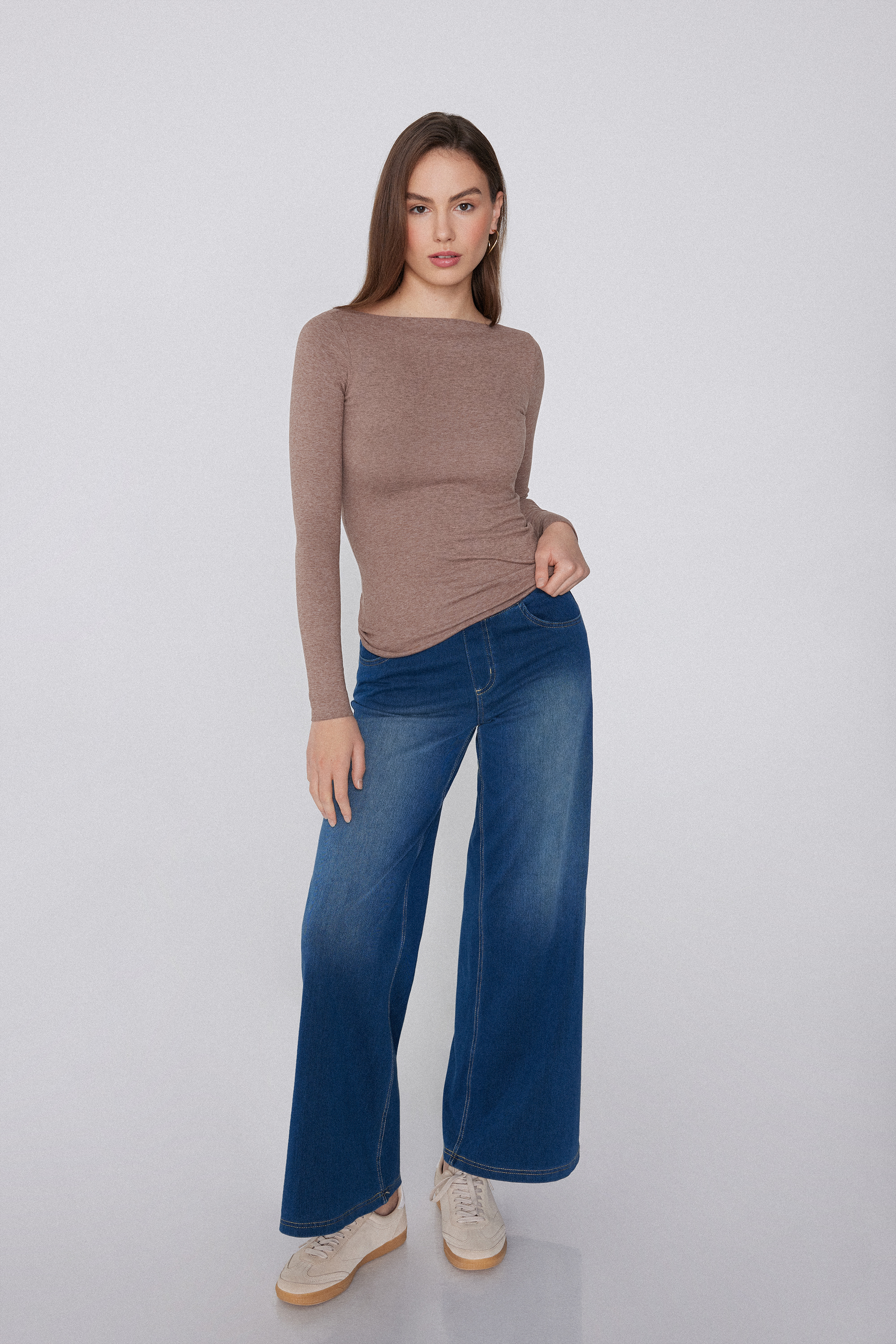 Invisible Therm Long-Sleeved Boat-Neck Top