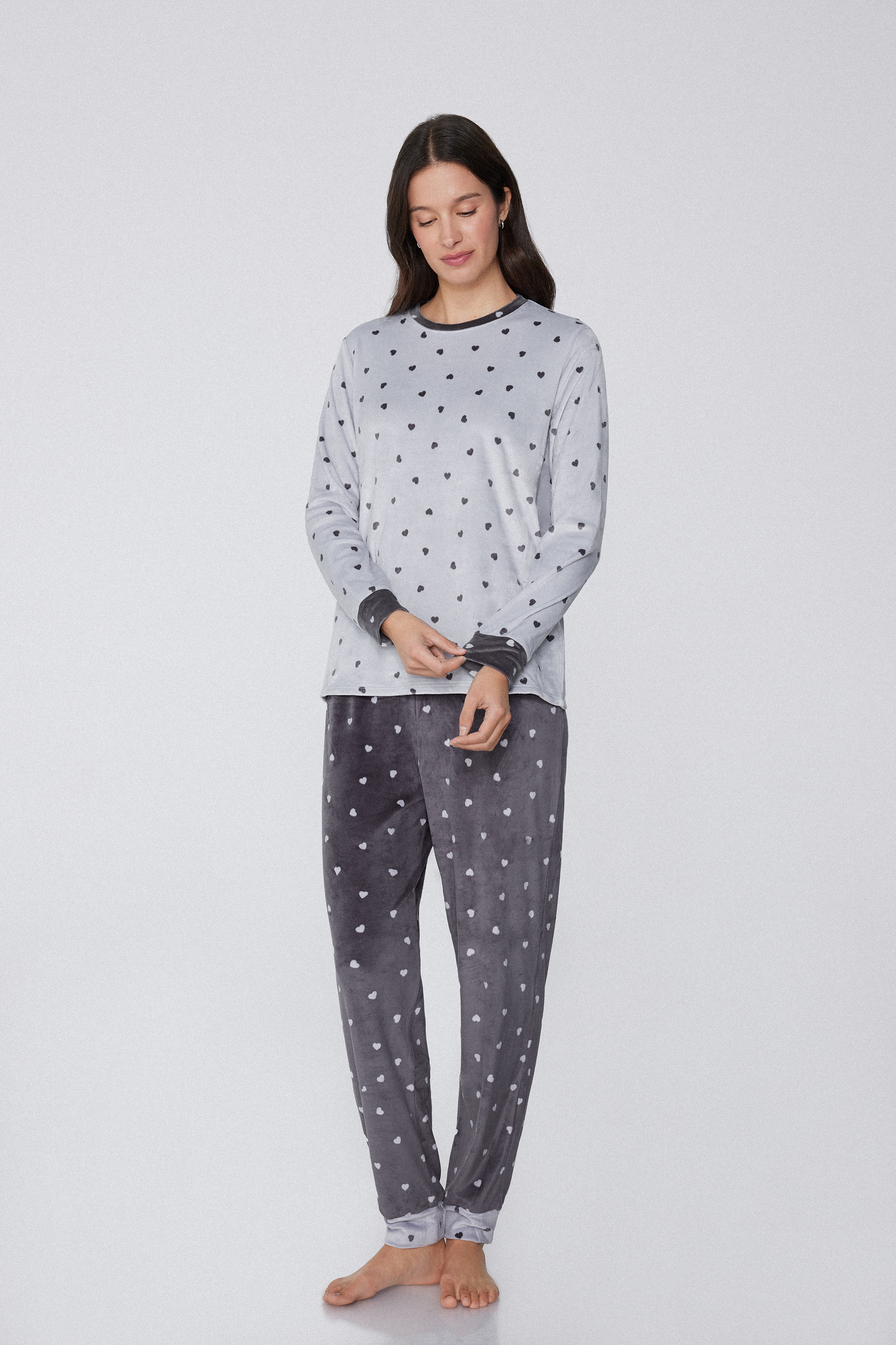 Dugačka Pidžama od Mikroflisa s Otiskom Srdaca