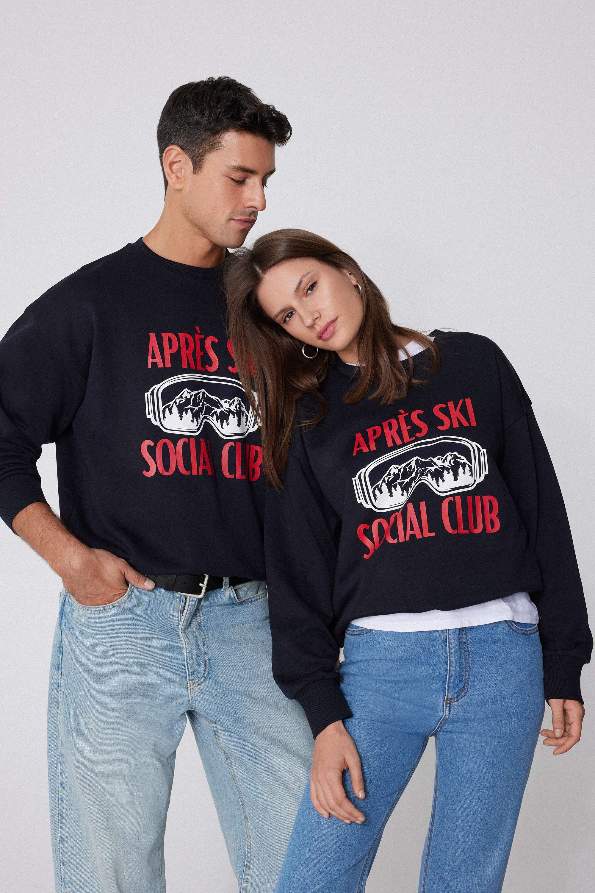 Unisex Apr&egrave;s Ski Print Crew Neck Sweatshirt