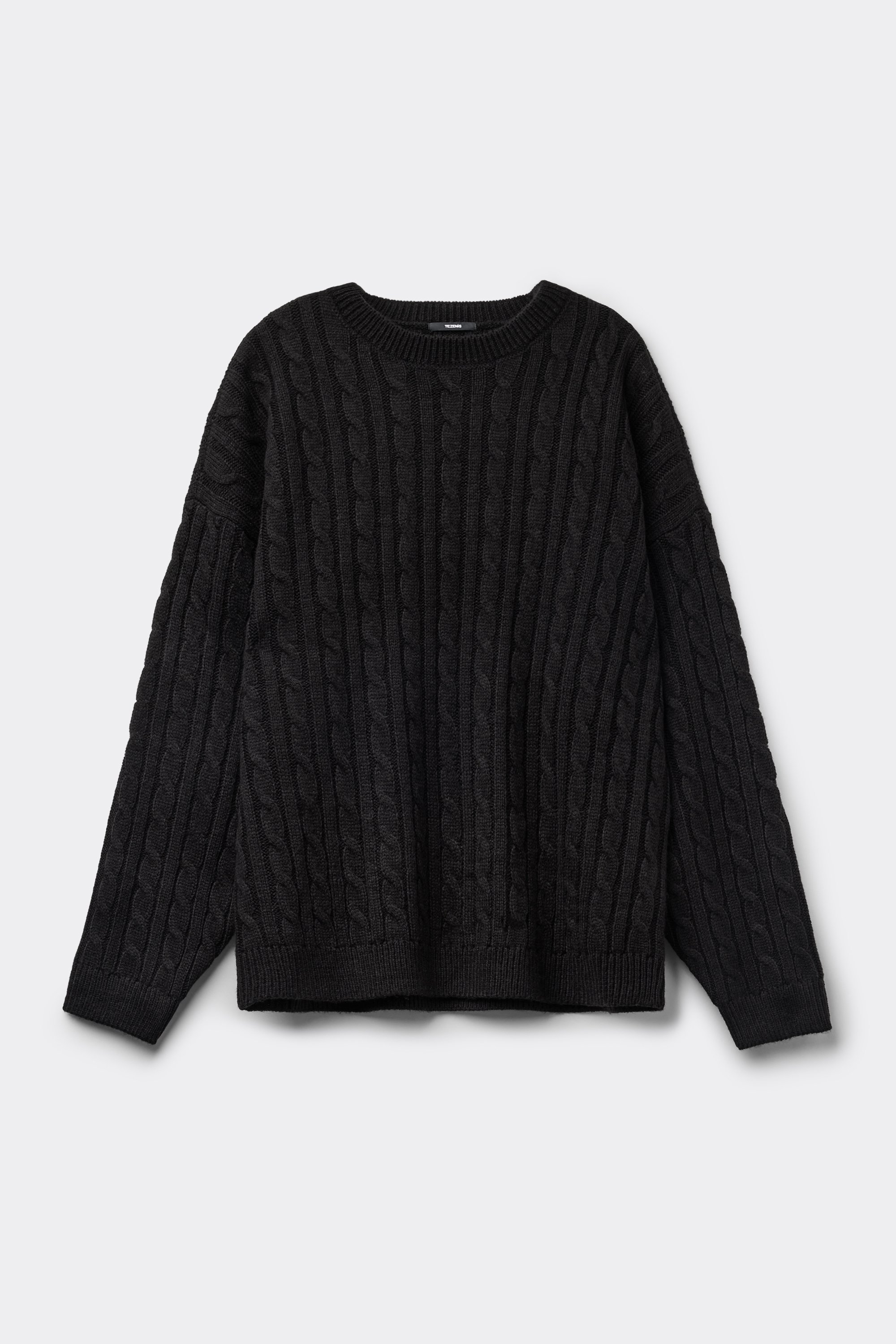 Svetr&iacute;k s Dlh&yacute;m Ruk&aacute;vom a Okr&uacute;hlym V&yacute;strihom s Vrkočov&yacute;m Vzorom