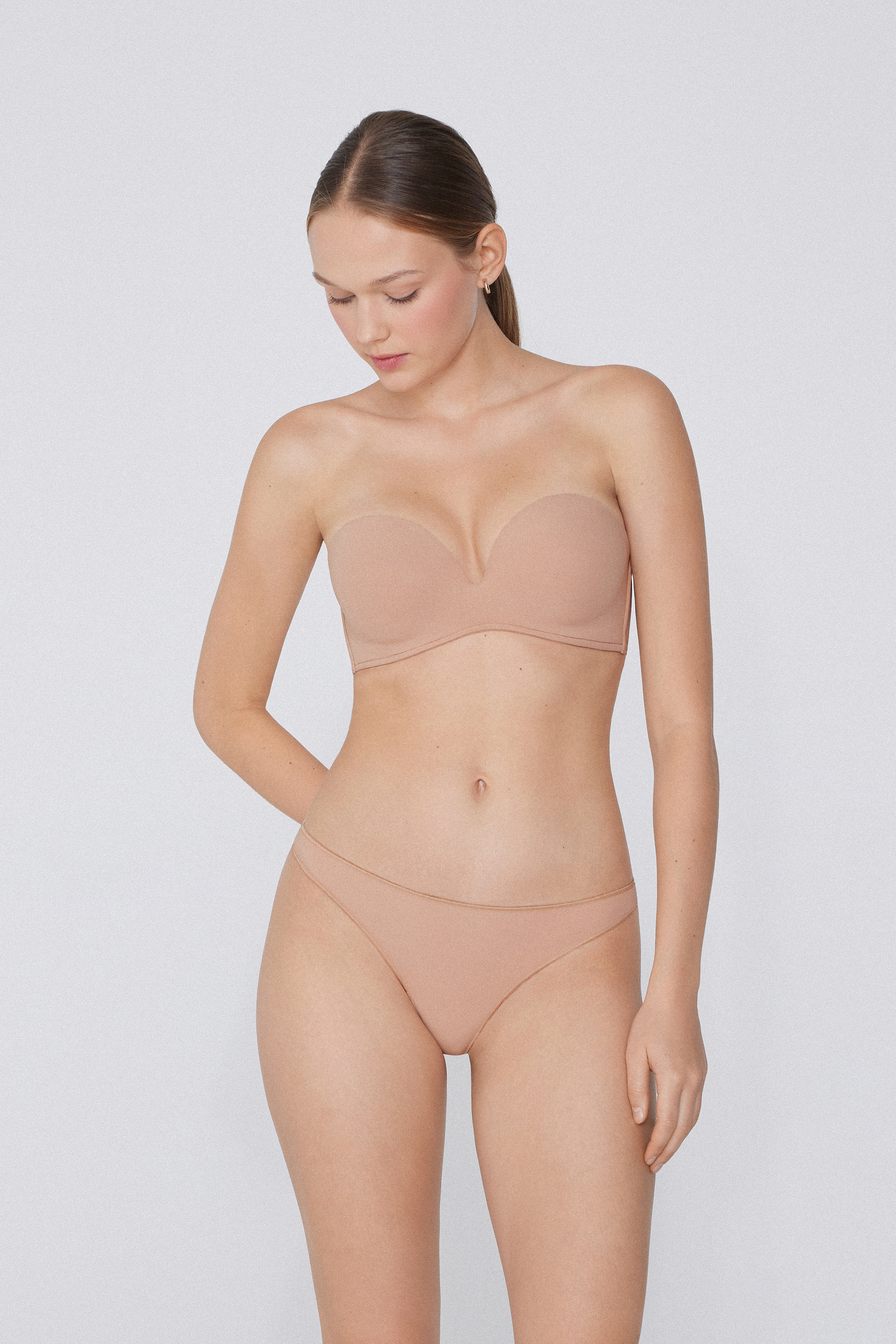 Recycled Microfiber Low-Neck Padded Bandeau Bra