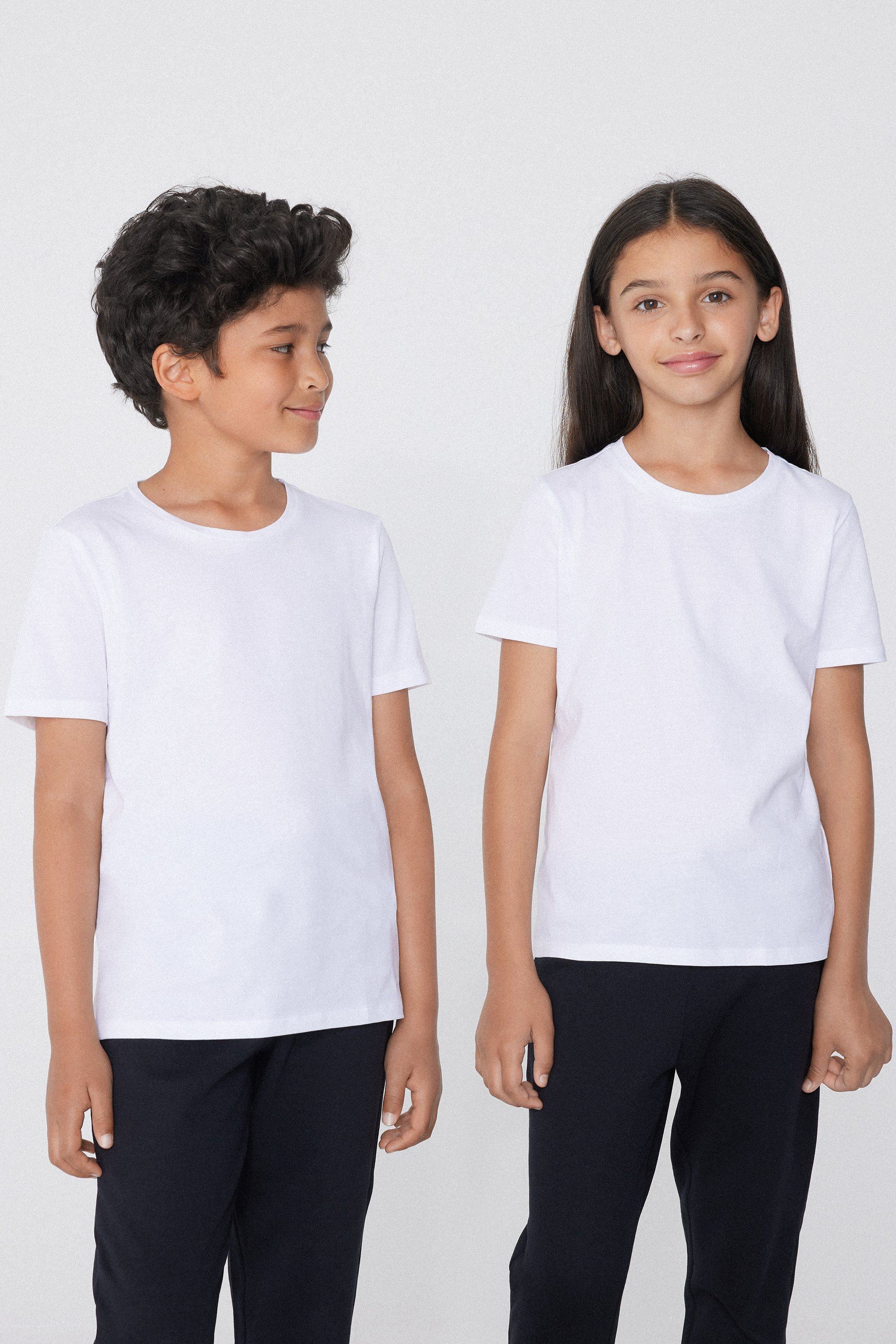 Unisex Kids&rsquo; 100% Cotton Basic T-shirt with Rounded Neck