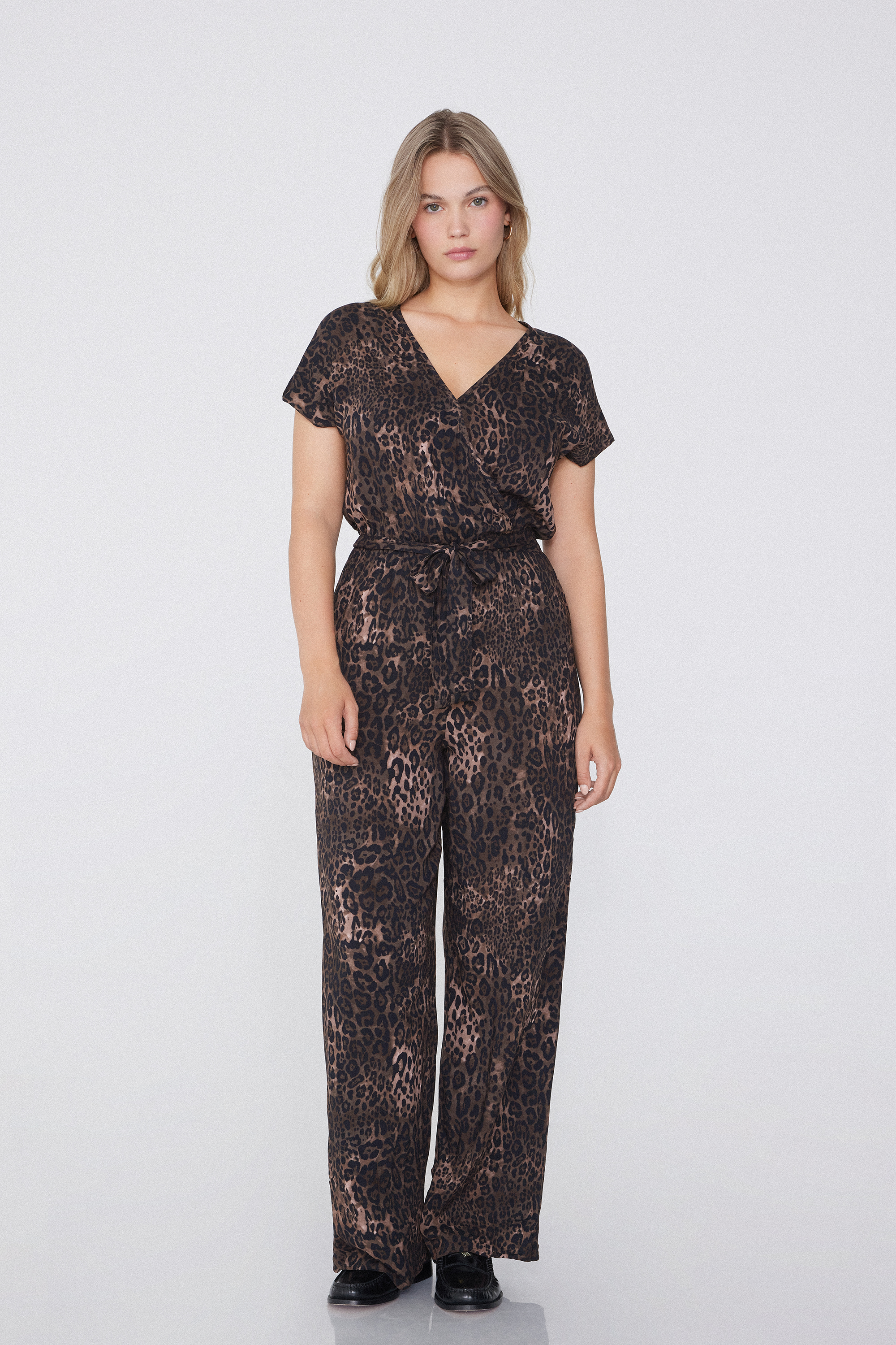 Long Viscose Canvas Jumpsuit with Short Sleeves