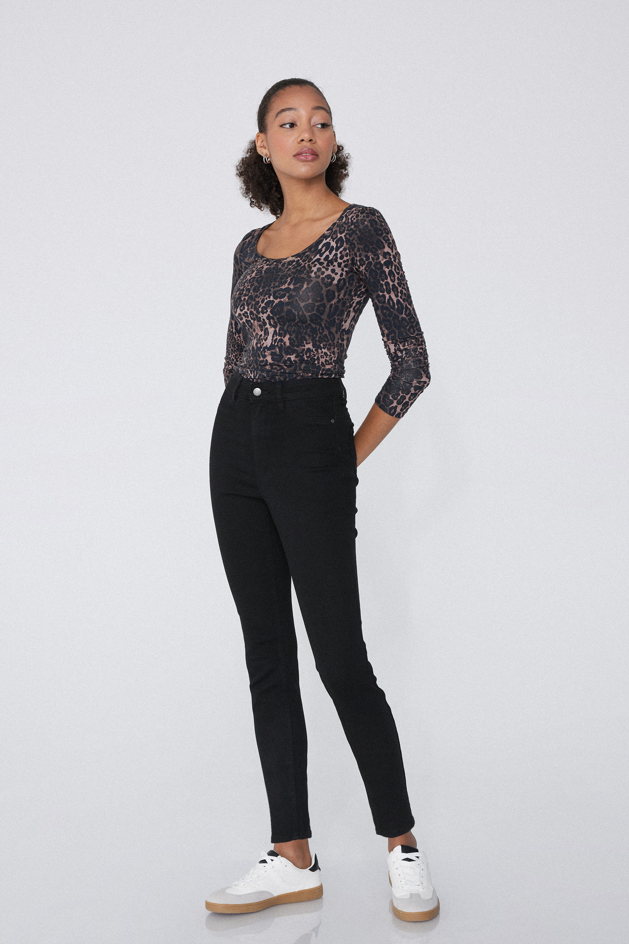 Push-Up Effect High-Waisted Jeggings