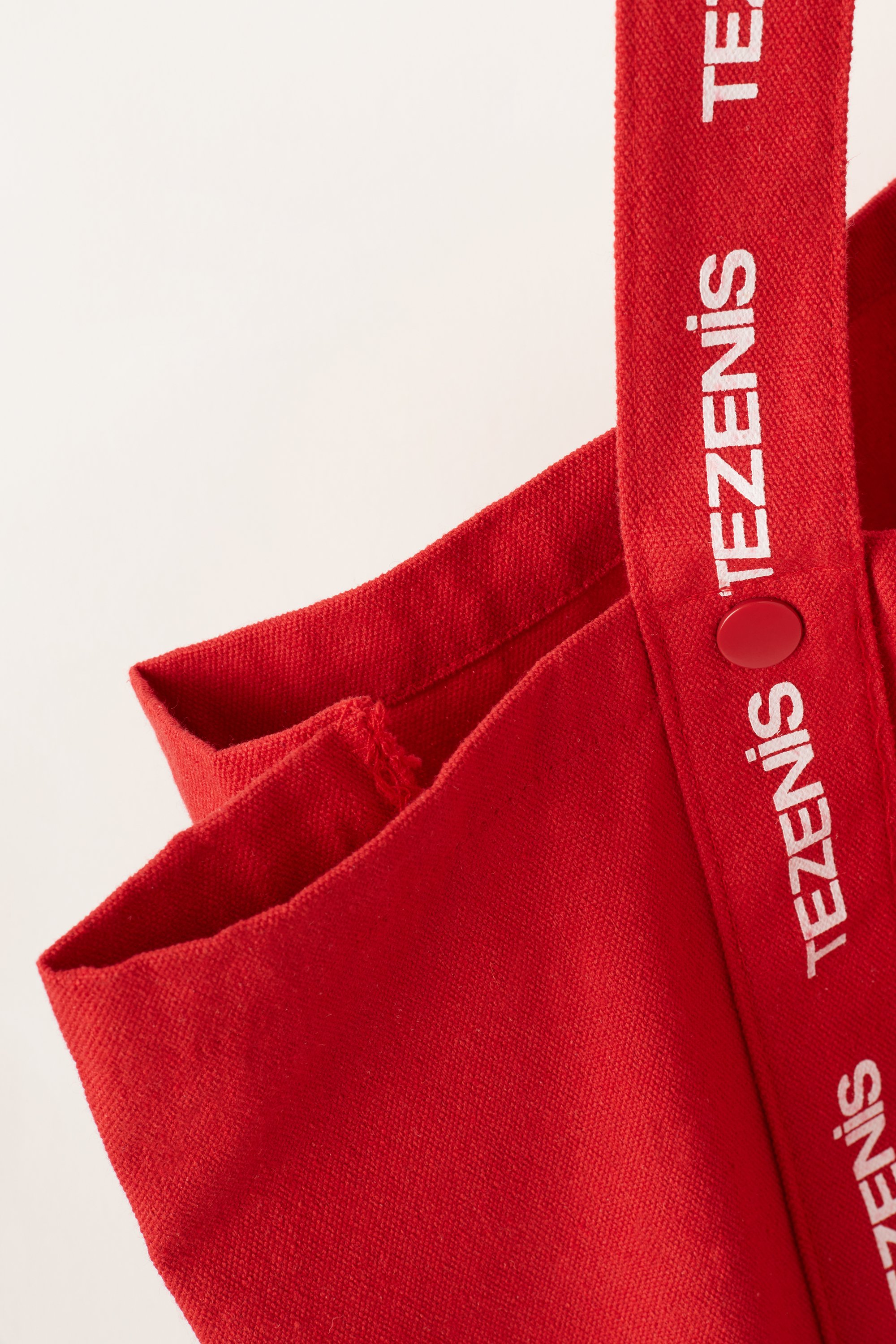 Maxi Canvas Beach Bag with Buttons