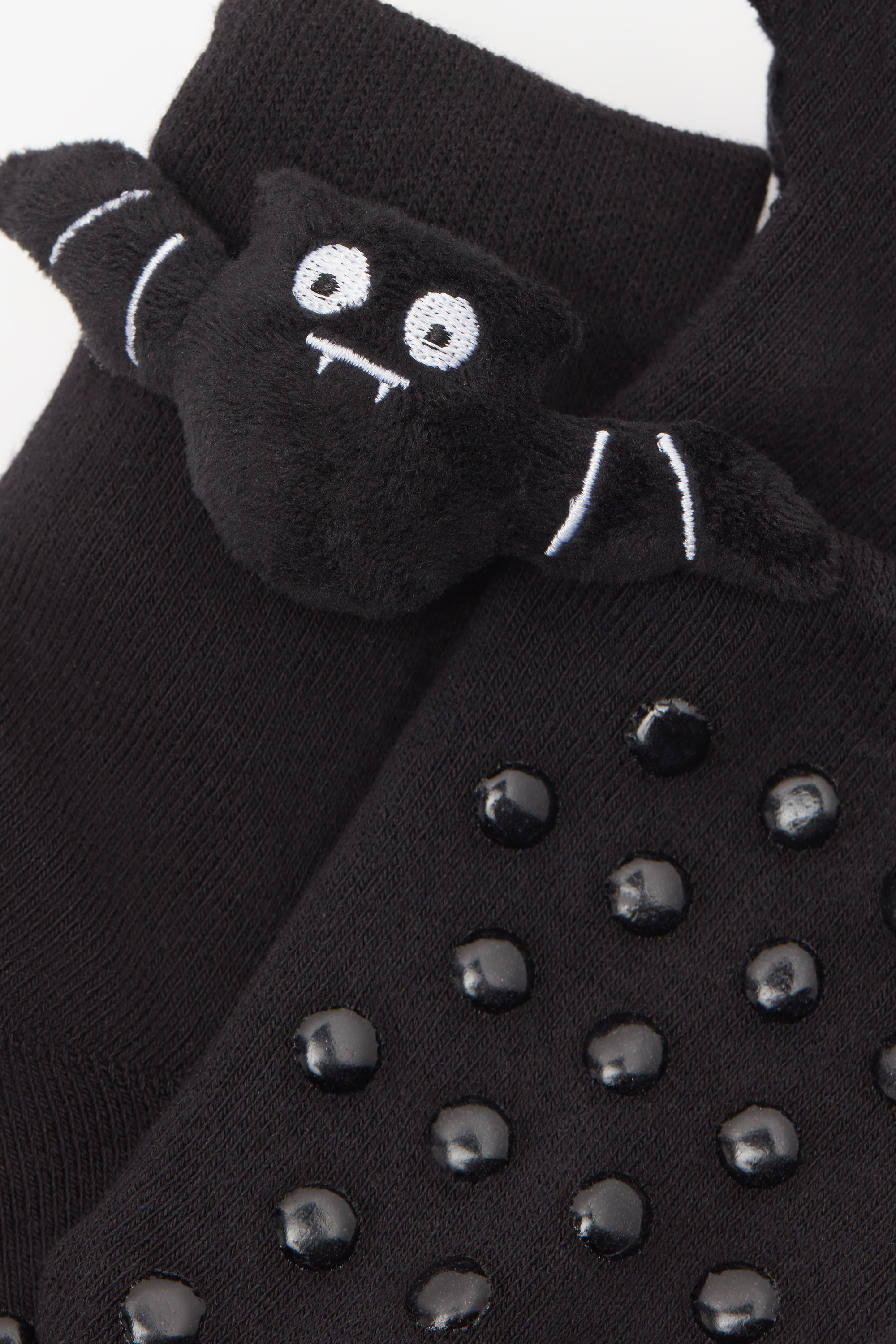 Kids&rsquo; Short Non-Slip Socks with Bat Application